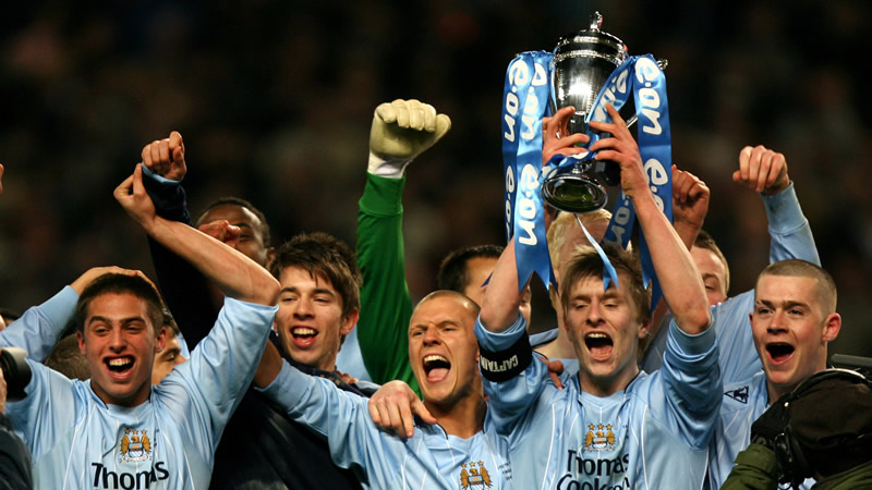 一河南球迷骑三轮车875公里，耗时19天抵达足协杯决赛地苏州