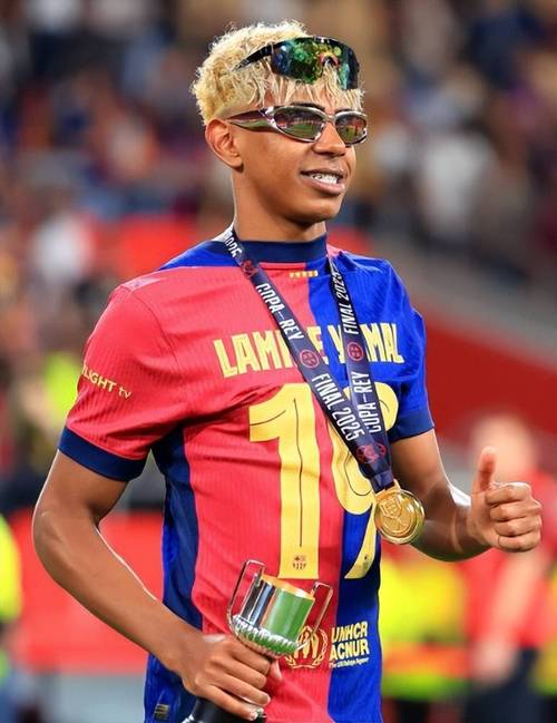 时间线回顾：萨拉赫连续3场替补情绪爆发，不会随队出征欧冠