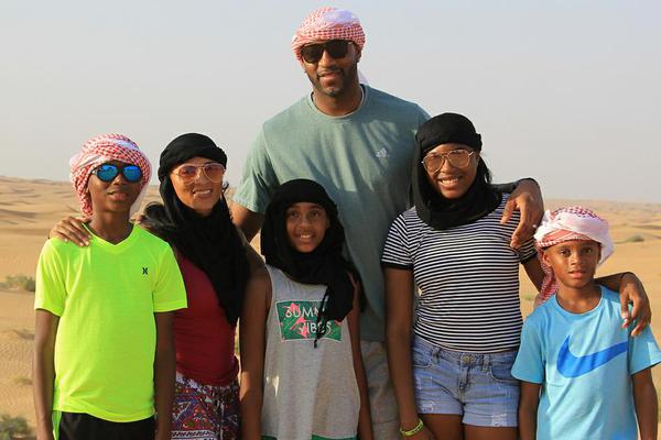 王钰栋新经纪公司：曾代理莱万、拜尔，旗下球员多在德国、瑞士踢球