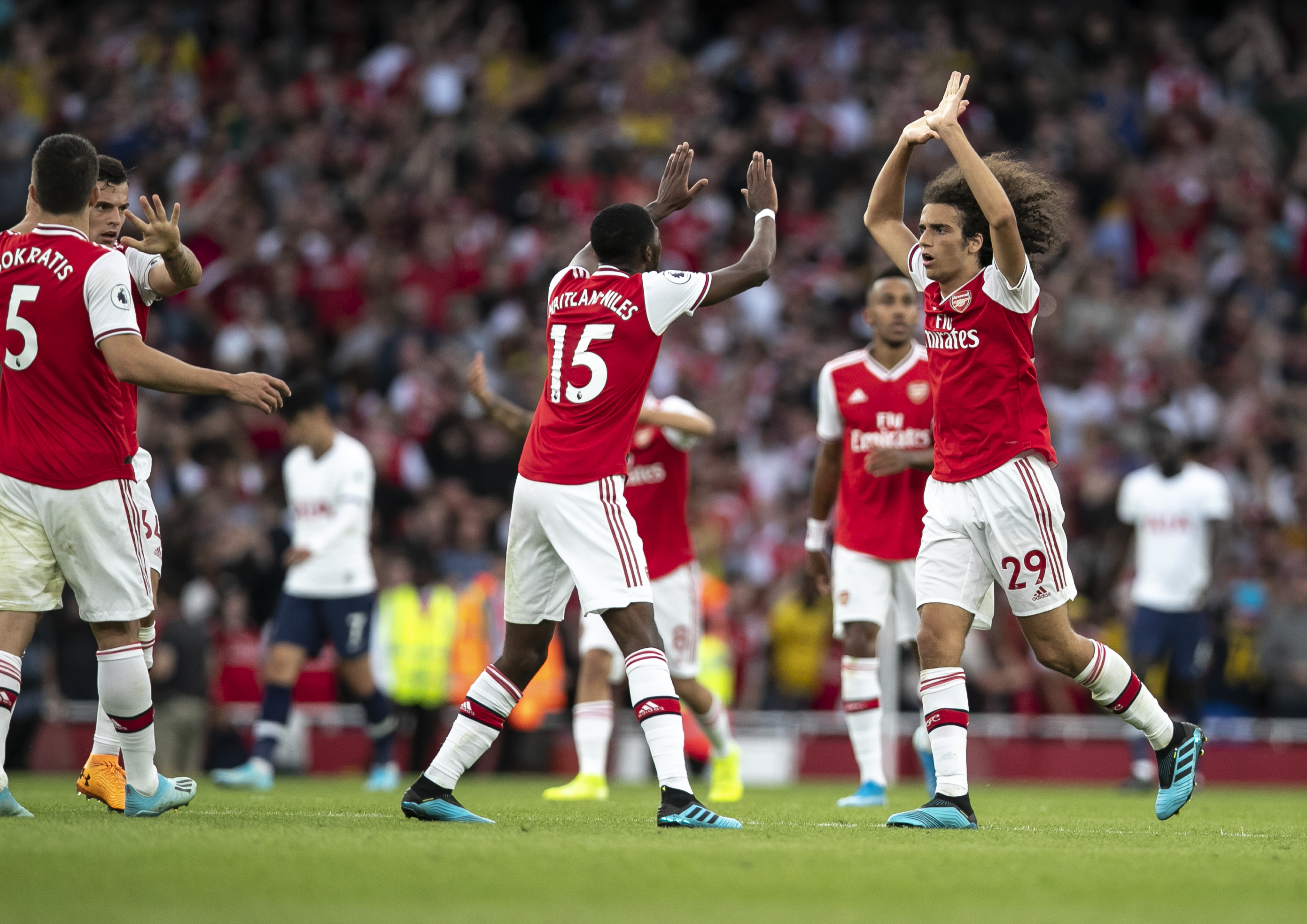 美媒：雷霆有望在圣诞之夜打破16年勇士前31场开局战绩记录