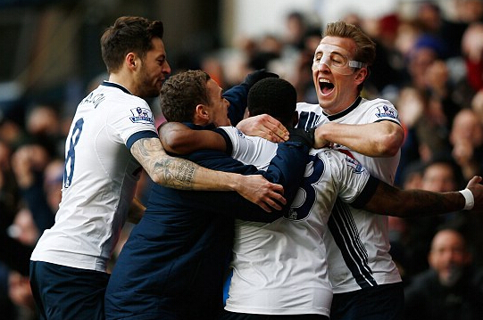 西甲公布24／25赛季转播收入分成，皇马力压巴萨领跑（西甲24／25季转播收入分配出炉，皇马压巴萨居榜首）