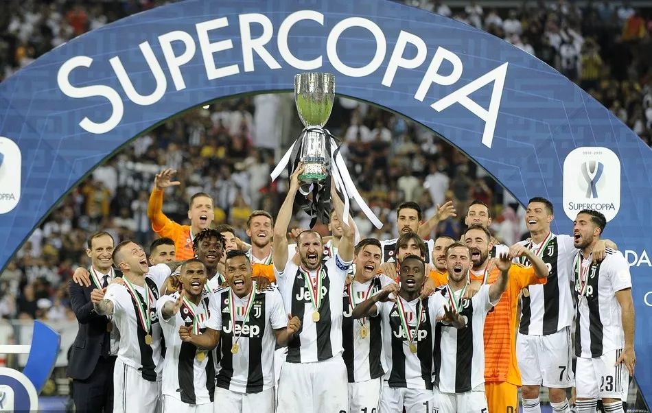 德甲战报：霍诺拉特体毛越位进球被吹，门兴0-0闷平RB莱比锡（德甲速递：霍诺拉特发丝级越位致进球无效，门兴与RB莱比锡互交白卷）