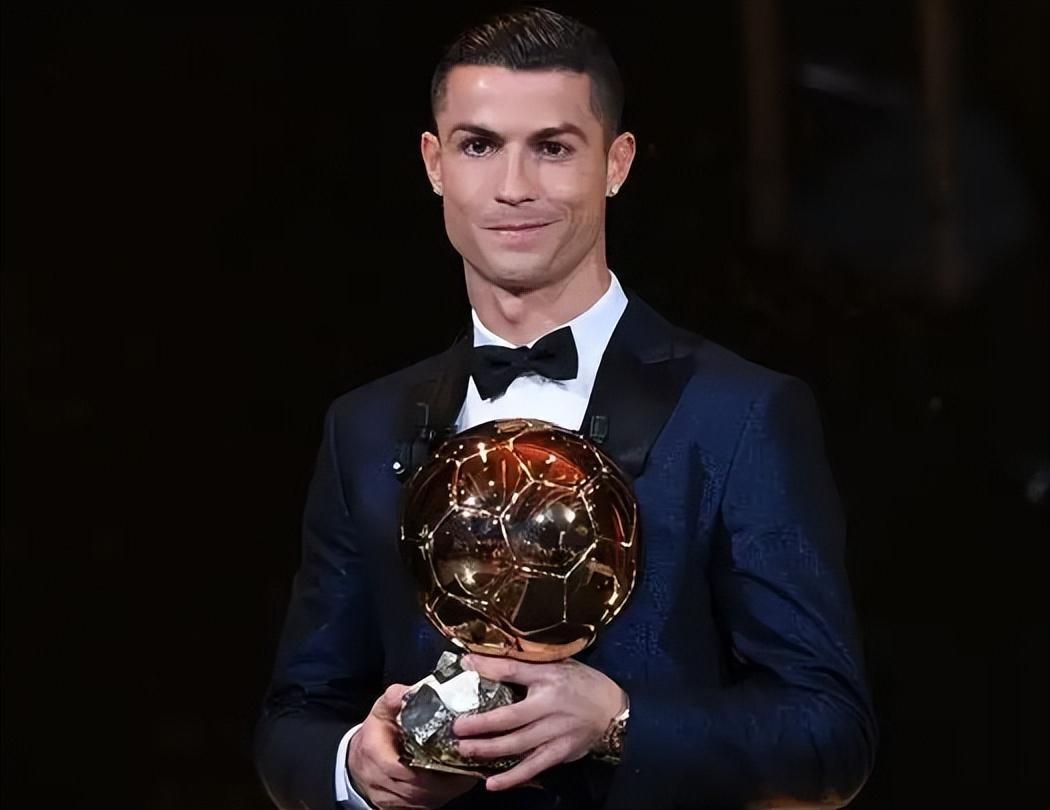 记者：菲尔克鲁格能完美搭档莱奥和普利希奇，但伤病是他短板（记者：菲尔克鲁格与莱奥、普利希奇契合度极高，但伤病隐患仍是软肋）