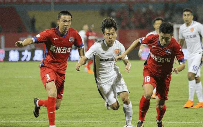 张外龙：曾跟球迷承诺一定会回到重庆；跪谢最努力的球员们