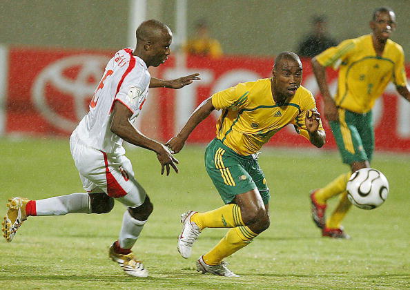 上次英超客战桑德兰，阿森纳依靠吉鲁替补梅开二度4-1胜（英超客场战桑德兰，阿森纳凭吉鲁替补双响4-1告捷）