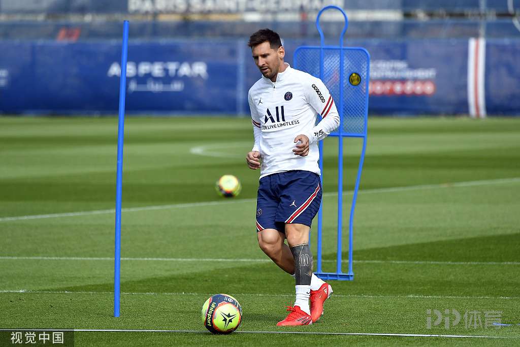 博主：原青岛海牛门将韩镕泽、原成都蓉城中场严鼎皓加盟辽宁铁人（据博主称：前海牛门将韩镕泽、前蓉城中场严鼎皓已加盟辽宁铁人）