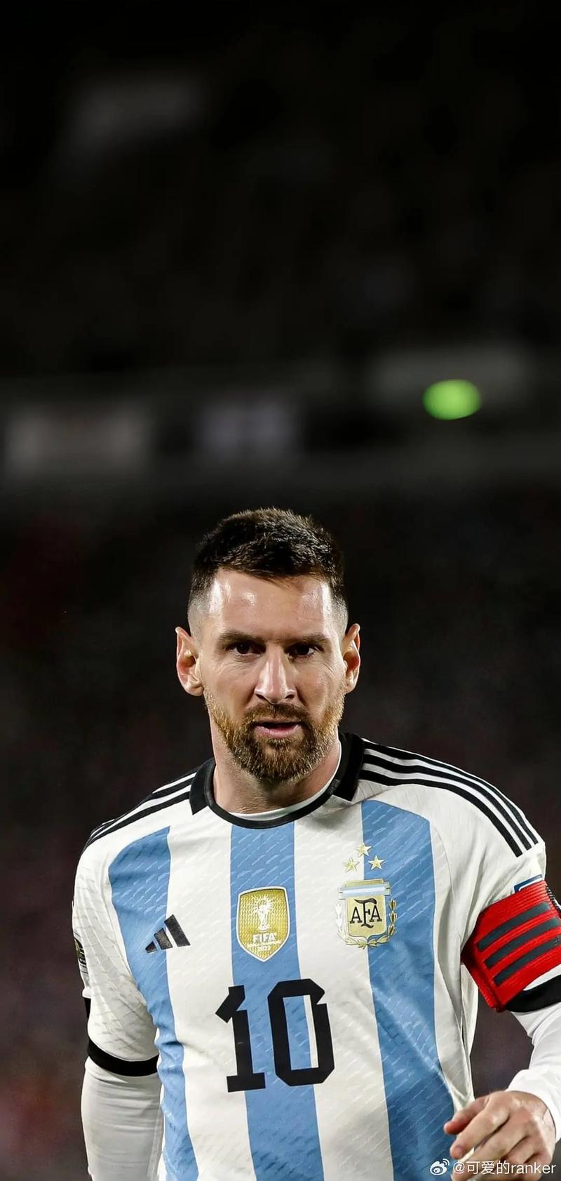 国足友谊赛战胜日本展现新阵容（国足友谊赛击败日本，崭新阵容亮相）